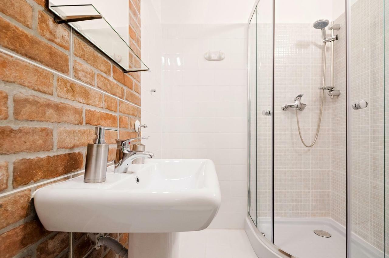דירות בודפשט Free Parking, Quiet Design Flat In The Centre מראה חיצוני תמונה